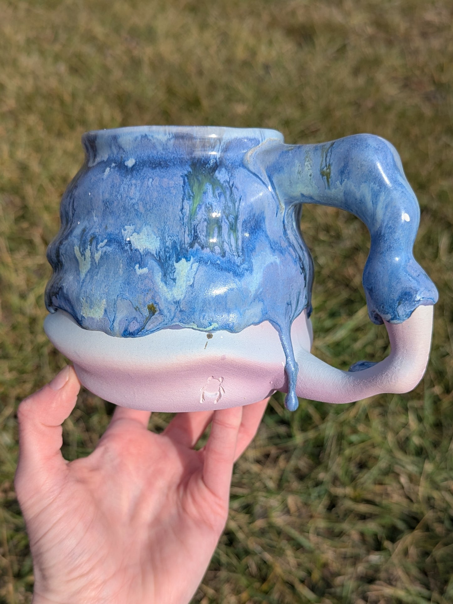 20oz ♡ Belly Mug