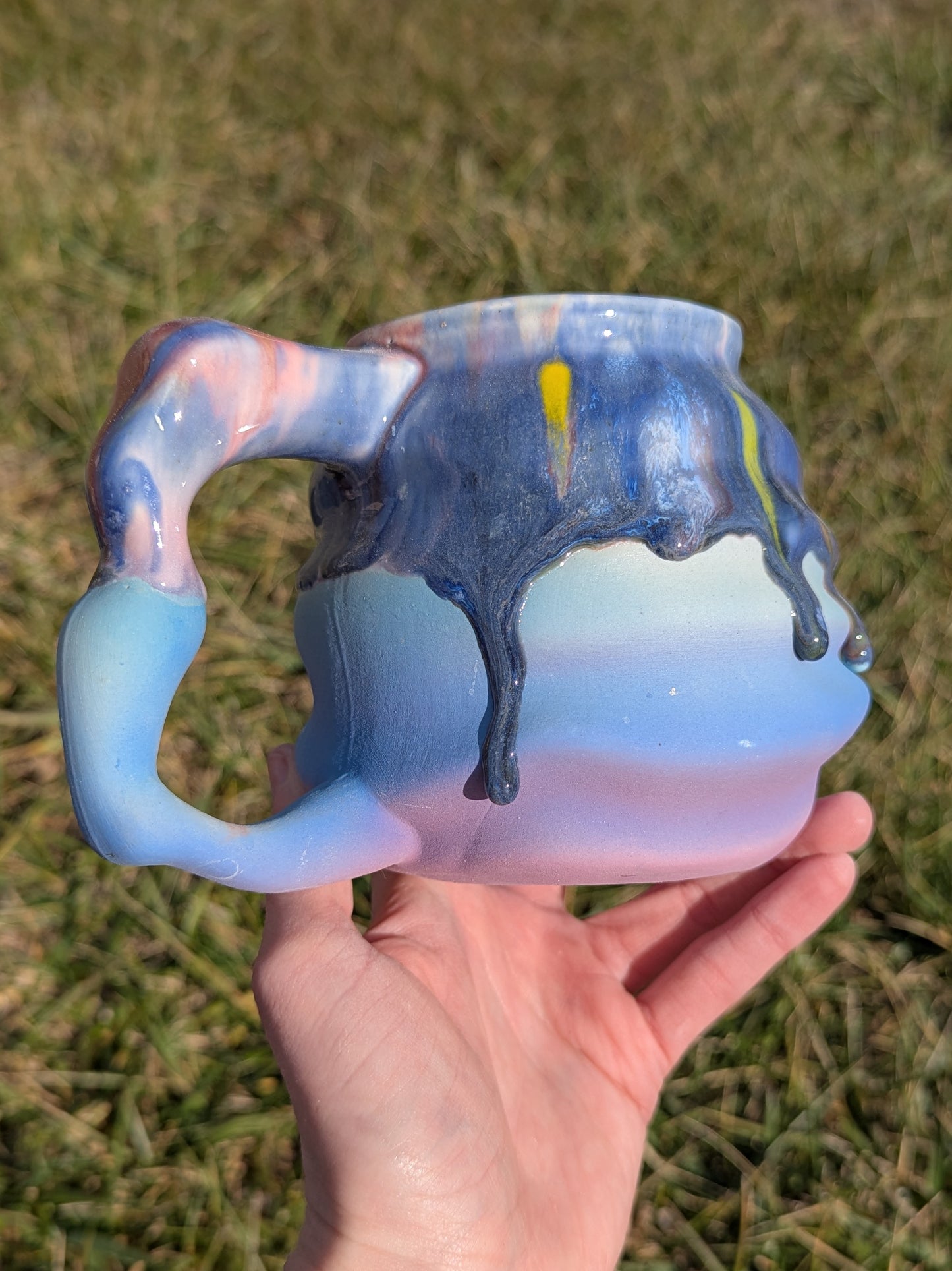 20oz ♡ Belly Mug